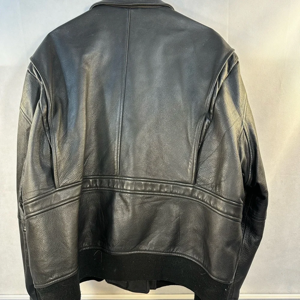 J Peterman Men’s Leather Bomber Jacket Black Zip Front Size XL - Picture 2 of 4